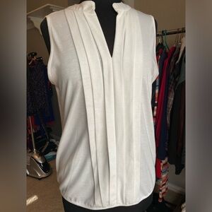 Lala Factory white pleated tank top with tab collar, size large